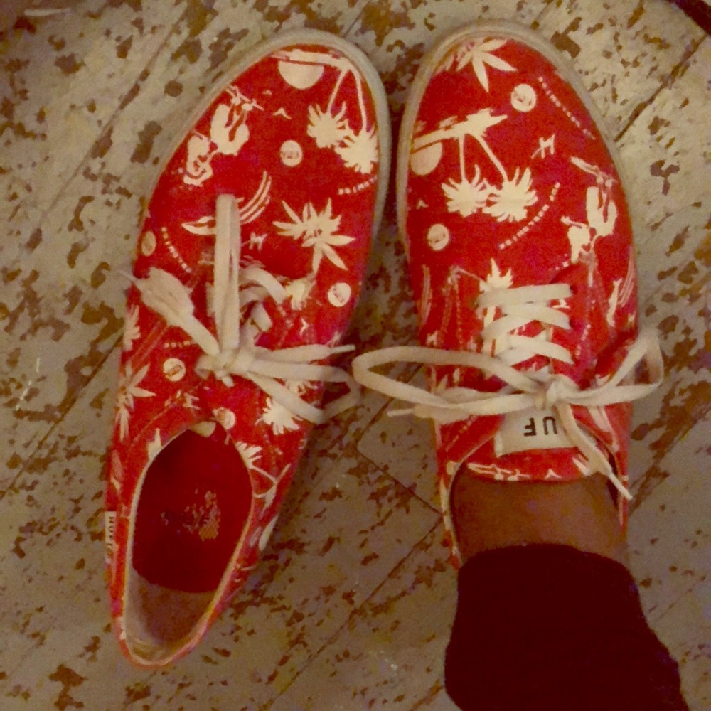 Sneakers